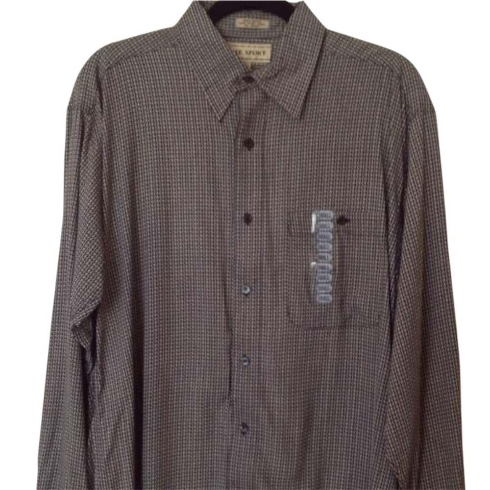 Mens button down shirt - Size: SMALL - Brand New with tags